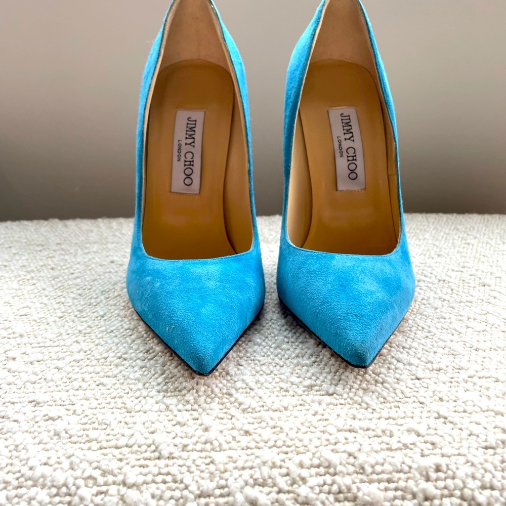 Jimmy Choo classic suede pump